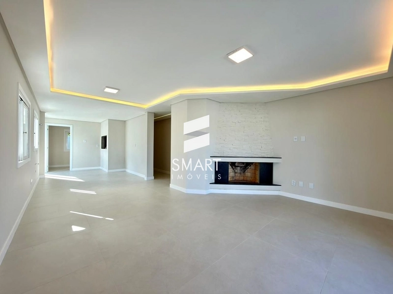 Casa Térrea Nova no Centro de Xangri-Lá | Frente Leste e Amplo Pátio: 3ª foto da galeria de imagens do imóvel