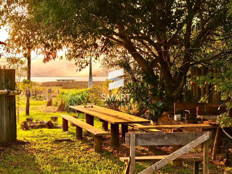UM REFÚGIO ÚNICO À BEIRA DA LAGOA: LUXO, NATUREZA E PRIVACIDADE EM UM SÓ LUGAR: 9ª foto da galeria de imagens do imóvel