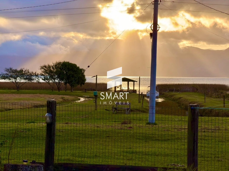 UM REFÚGIO ÚNICO À BEIRA DA LAGOA: LUXO, NATUREZA E PRIVACIDADE EM UM SÓ LUGAR: 25ª foto da galeria de imagens do imóvel