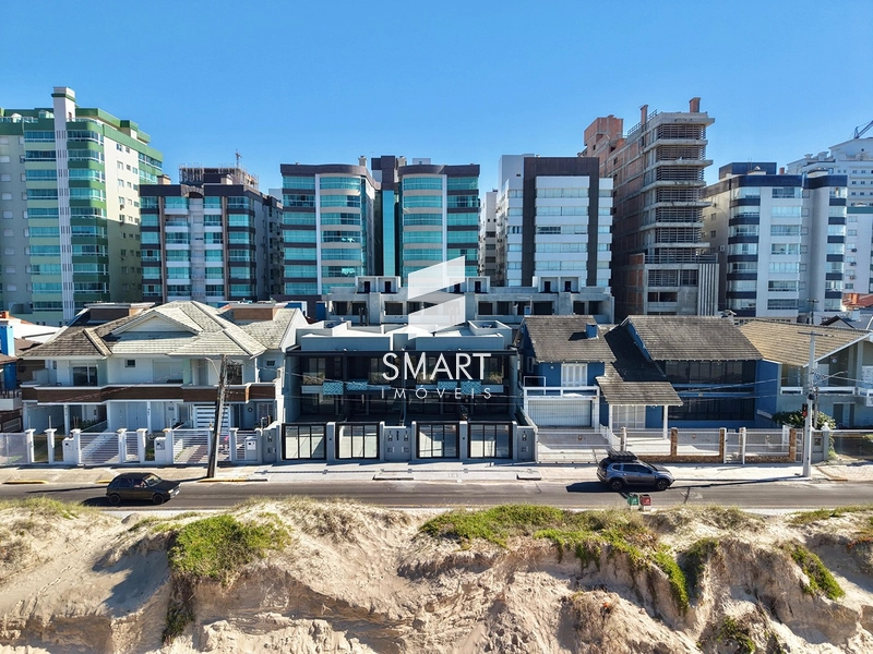 SOBRADO À BEIRA MAR EM CAPÃO DA CANOA - CONFORTO E VISTA PRIVILEGIADA PARA O MAR: 28ª foto da galeria de imagens do imóvel