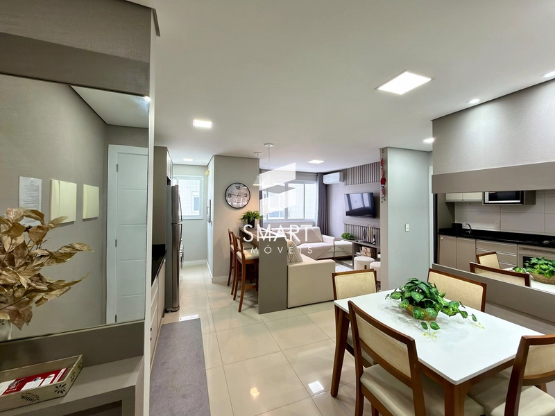 SOFISTICAÇÃO E EXCLUSIVIDADE NO EDIFÍCIO MAUÍ | 48,65 M² PRIVATIVOS • 1 SUÍTE • LAVABO • FINAMENTE MOBILIADO E DECORADO • PISCINA COM VISTA PARA O MAR • A 2 QUADRAS DA PRAIA: 1ª foto da galeria de imagens do imóvel