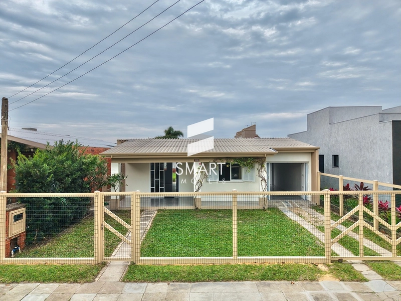 Casa à venda no centro de Xangri-Lá: 2ª foto da galeria de imagens do imóvel