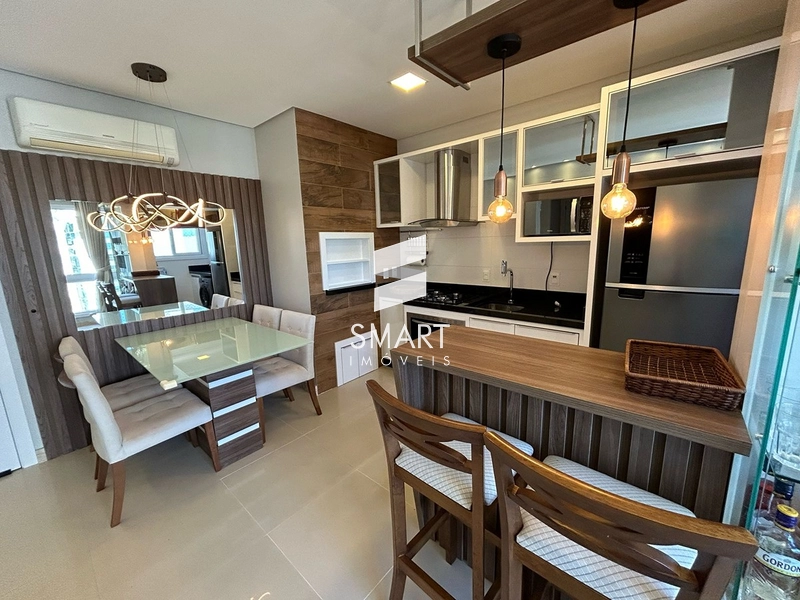 Elegância Frente à Praça – Seu Novo Apartamento na Zona Nova!: 1ª foto da galeria de imagens do imóvel
