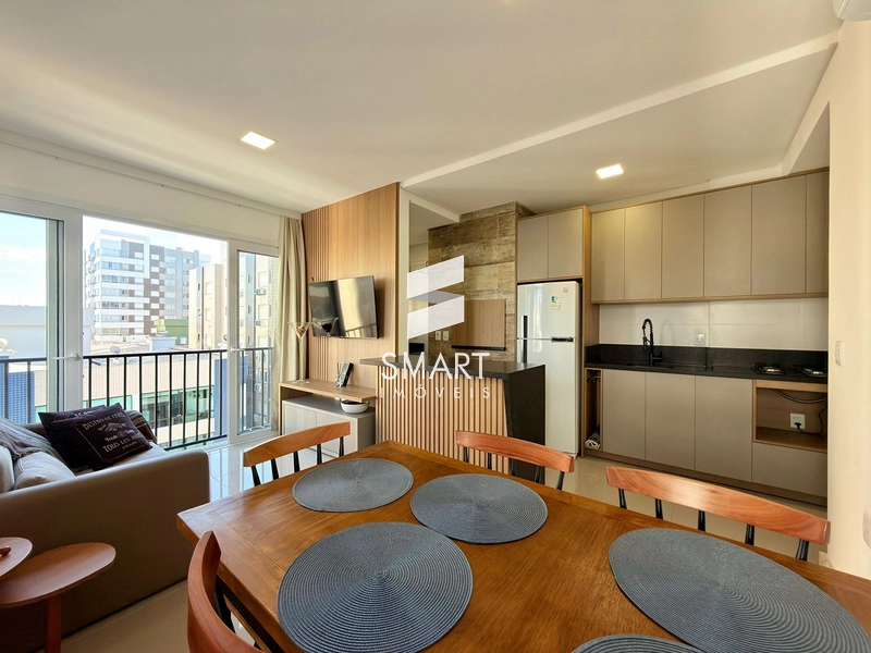ESSÊNCIA ELEGANTE NA ZONA NOVA | APARTAMENTO MOBILIADO E DECORADO JUNTO À PRAÇA FLÁVIO BOIANOVSKI: 1ª foto da galeria de imagens do imóvel
