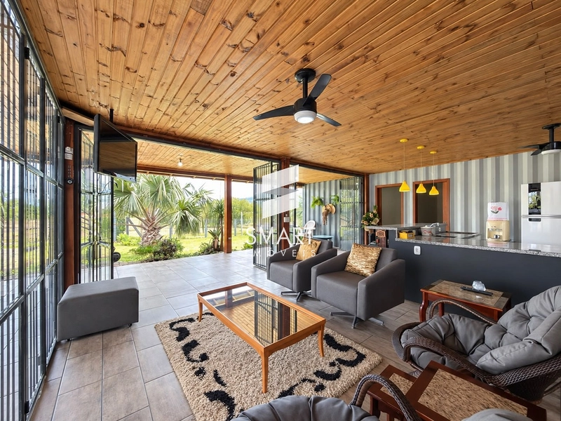 Sítio de Alto Padrão em Osório | Refúgio Exclusivo com Acesso Náutico à Lagoa da Pinguela, Spa e 2.200 m² de Terreno: 1ª foto da galeria de imagens do imóvel