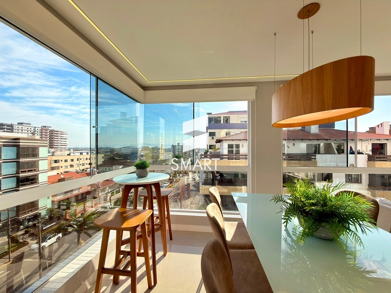 APARTAMENTO DE ESQUINA MOBILIADO E DECORADO COM VISTA PARA O MAR E A SERRA: 11ª foto da galeria de imagens do imóvel