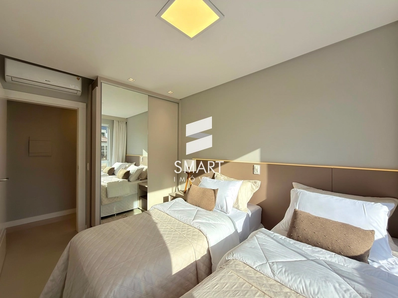 APARTAMENTO DE ESQUINA MOBILIADO E DECORADO COM VISTA PARA O MAR E A SERRA: 29ª foto da galeria de imagens do imóvel