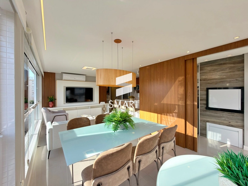 APARTAMENTO DE ESQUINA MOBILIADO E DECORADO COM VISTA PARA O MAR E A SERRA: 17ª foto da galeria de imagens do imóvel