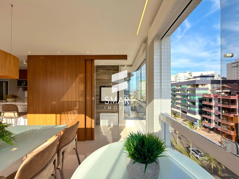APARTAMENTO DE ESQUINA MOBILIADO E DECORADO COM VISTA PARA O MAR E A SERRA: 18ª foto da galeria de imagens do imóvel