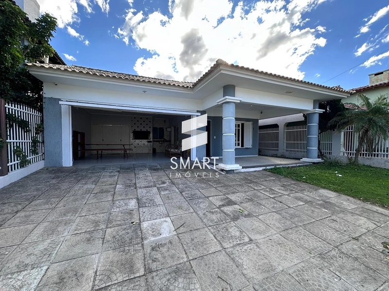 Casa térrea para locação anual a apenas uma quadra do mar em Capão da Canoa!: 3ª foto da galeria de imagens do imóvel