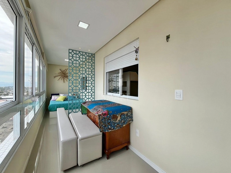 Vista Mar e Serra no Bairro Navegantes | Sacadão com Churrasqueira: 8ª foto da galeria de imagens do imóvel