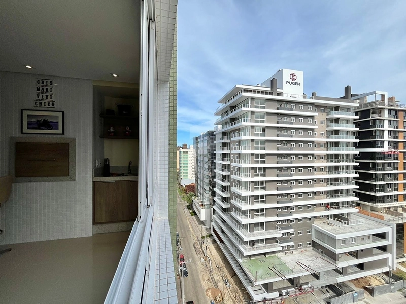 Vista Mar e Serra no Bairro Navegantes | Sacadão com Churrasqueira: 9ª foto da galeria de imagens do imóvel