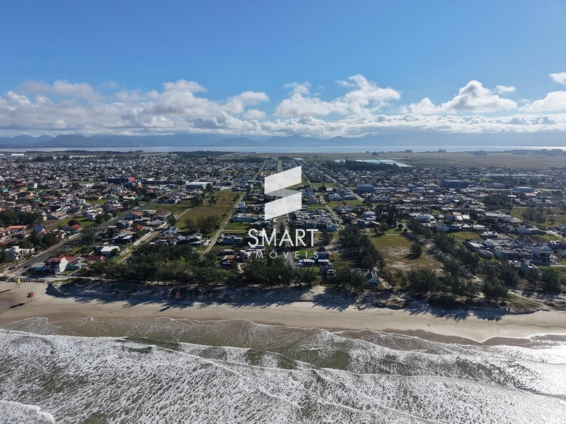 Casa 03 suítes a uma quadra do mar à venda em Capão da Canoa!: 39ª foto da galeria de imagens do imóvel