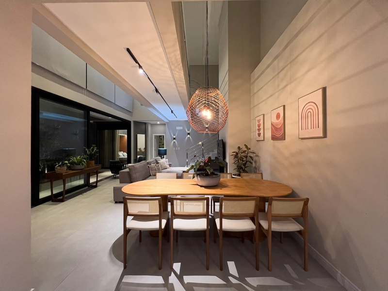 CASA COM 4 SUÍTES FINAMENTE MOBILIADA E DECORADA!: 15ª foto da galeria de imagens do imóvel