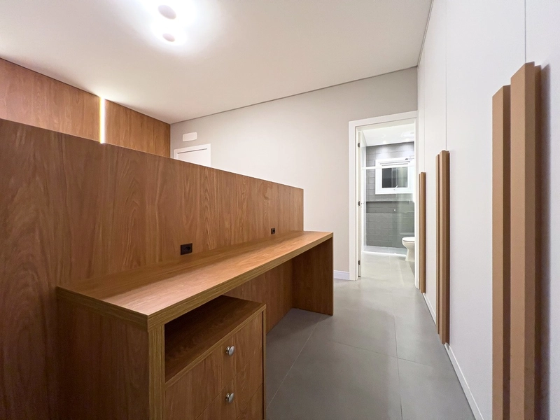 CASA COM 4 SUÍTES FINAMENTE MOBILIADA E DECORADA!: 61ª foto da galeria de imagens do imóvel