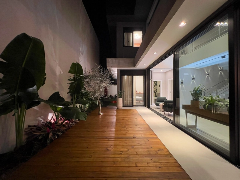 CASA COM 4 SUÍTES FINAMENTE MOBILIADA E DECORADA!: 8ª foto da galeria de imagens do imóvel