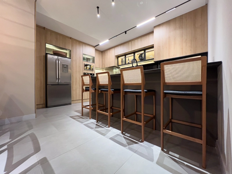 CASA COM 4 SUÍTES FINAMENTE MOBILIADA E DECORADA!: 14ª foto da galeria de imagens do imóvel