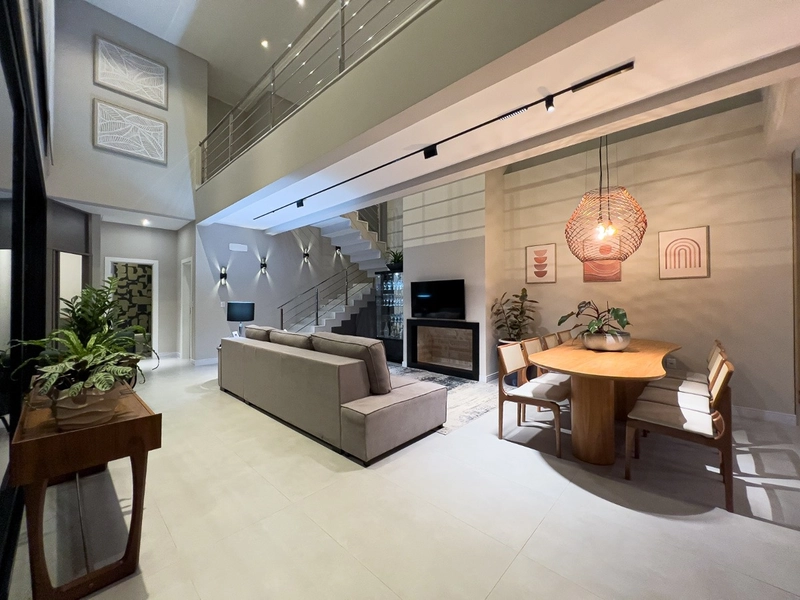 CASA COM 4 SUÍTES FINAMENTE MOBILIADA E DECORADA!: 10ª foto da galeria de imagens do imóvel