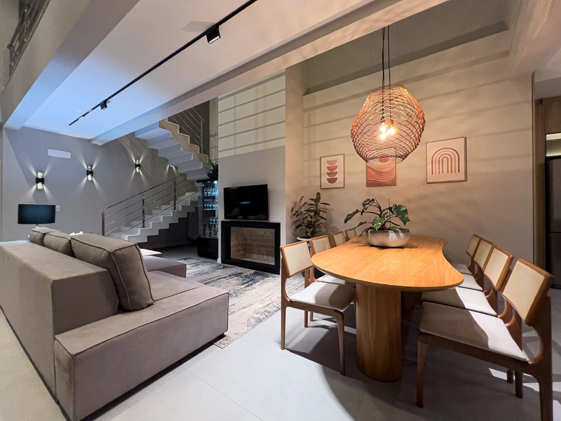 CASA COM 4 SUÍTES FINAMENTE MOBILIADA E DECORADA!: 11ª foto da galeria de imagens do imóvel