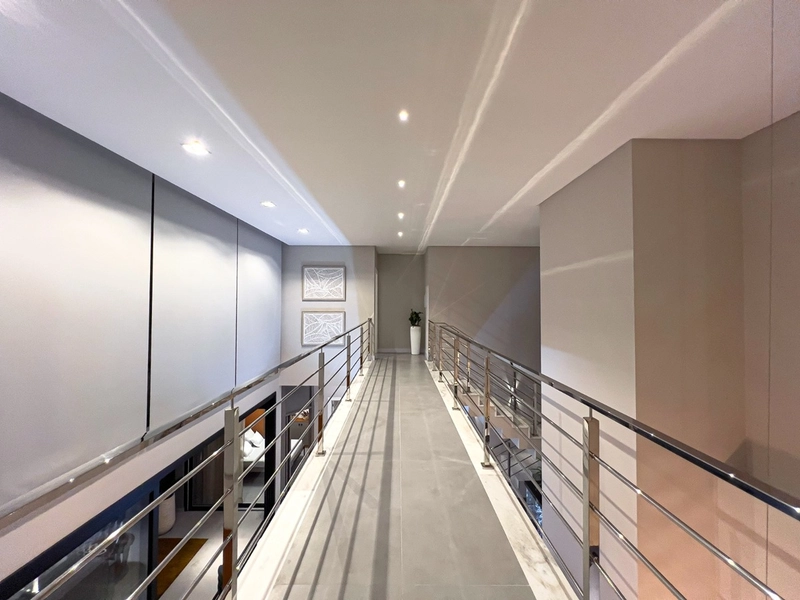 CASA COM 4 SUÍTES FINAMENTE MOBILIADA E DECORADA!: 59ª foto da galeria de imagens do imóvel