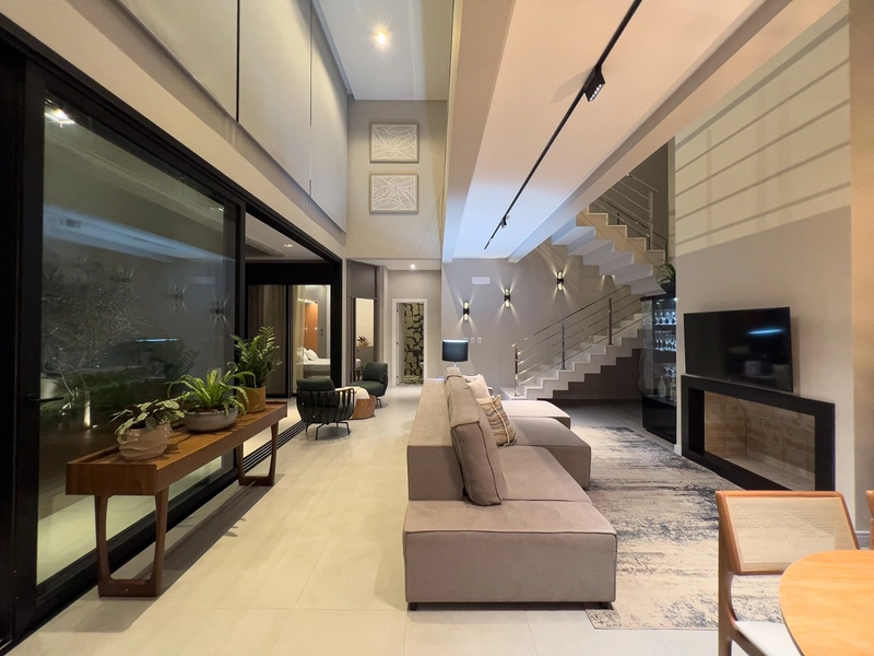 CASA COM 4 SUÍTES FINAMENTE MOBILIADA E DECORADA!: 25ª foto da galeria de imagens do imóvel