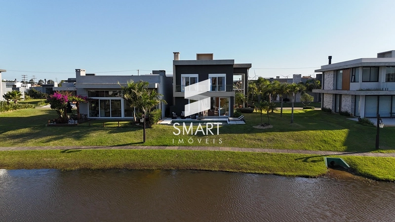 Sobrado de Luxo Beira Lago no Capão Ilhas Resort – 4 Suítes, 230m², Mobiliado e Decorado: 25ª foto da galeria de imagens do imóvel