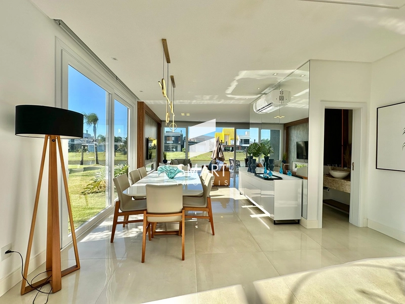 Sobrado de Luxo Beira Lago no Capão Ilhas Resort – 4 Suítes, 230m², Mobiliado e Decorado: 6ª foto da galeria de imagens do imóvel