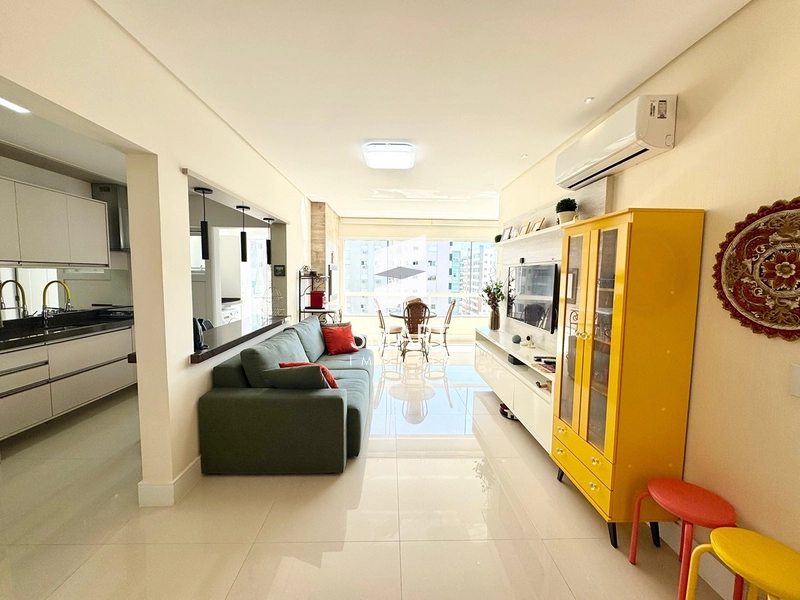  Sofisticação e Conforto no Ed. Deise – Apartamento com Vista e Sol o Dia Todo!: 5ª foto da galeria de imagens do imóvel