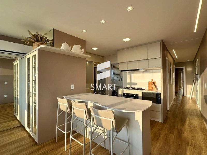 VIVA O ALTO PADRÃO NO CORAÇÃO DE CAPÃO DA CANOA Um apartamento exclusivo, moderno e pronto para morar!: 7ª foto da galeria de imagens do imóvel