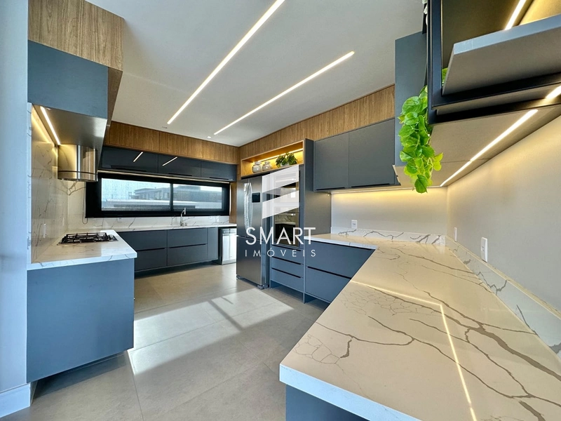 LUXO, CONFORTO E SOFISTICAÇÃO À BEIRA DO LAGO — SOBRADO EXCLUSIVO NO CONDOMÍNIO SENSE: 21ª foto da galeria de imagens do imóvel