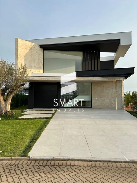 LUXO, CONFORTO E SOFISTICAÇÃO À BEIRA DO LAGO — SOBRADO EXCLUSIVO NO CONDOMÍNIO SENSE: 2ª foto da galeria de imagens do imóvel