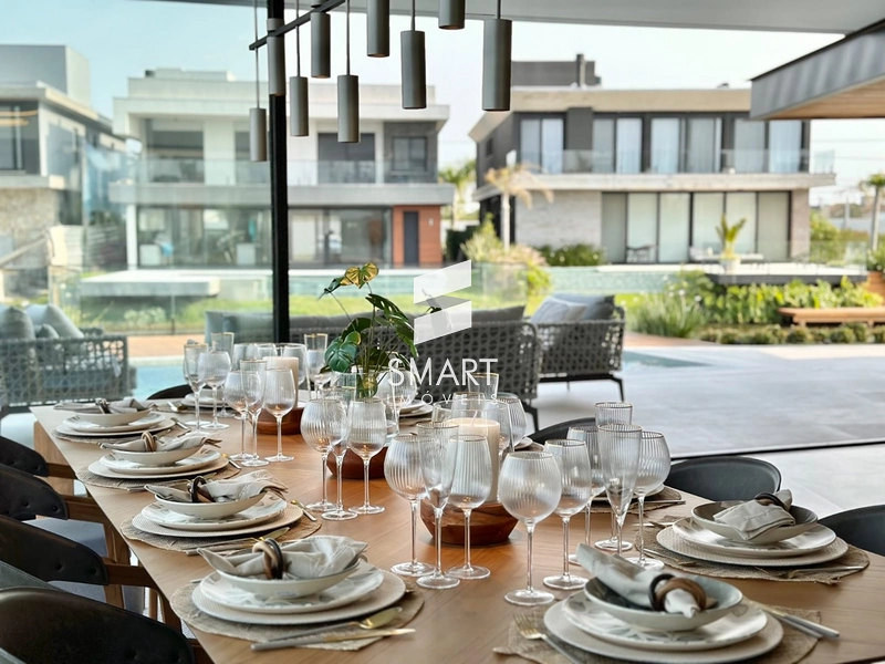 LUXO, CONFORTO E SOFISTICAÇÃO À BEIRA DO LAGO — SOBRADO EXCLUSIVO NO CONDOMÍNIO SENSE: 19ª foto da galeria de imagens do imóvel