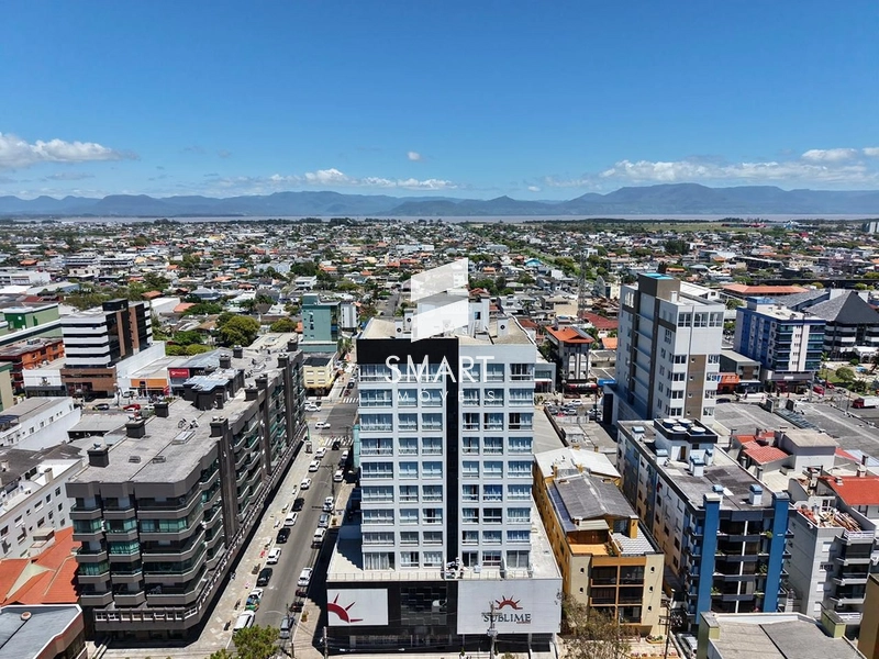 APARTAMENTO COM VISTA PARA O MAR, ANDAR ALTO, SOL DA MANHÃ: 1ª foto da galeria de imagens do imóvel