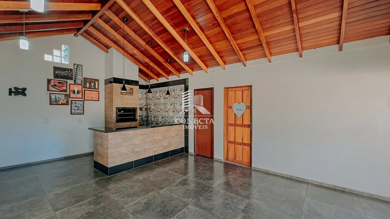 Casa de Esquina, com piscina à venda: 9ª foto da galeria de imagens do imóvel