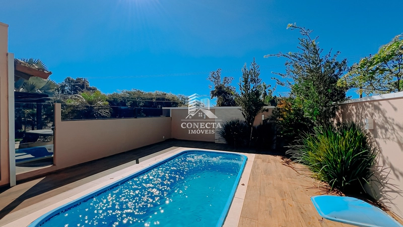 Casa de Esquina, com piscina à venda: 8ª foto da galeria de imagens do imóvel