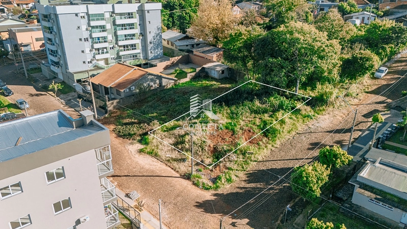 Terreno de esquina a venda no Bairro Central : 1ª foto da galeria de imagens do imóvel