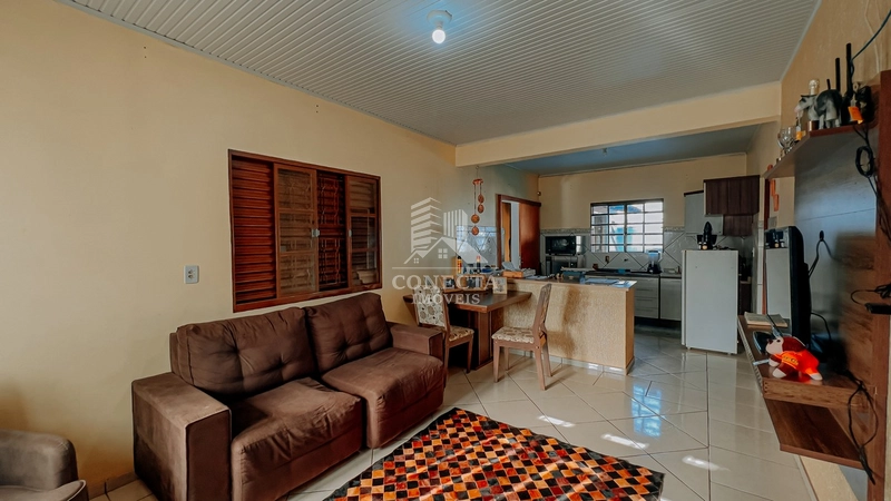 Venda: Casa com 3 dormitórios: 2ª foto da galeria de imagens do imóvel