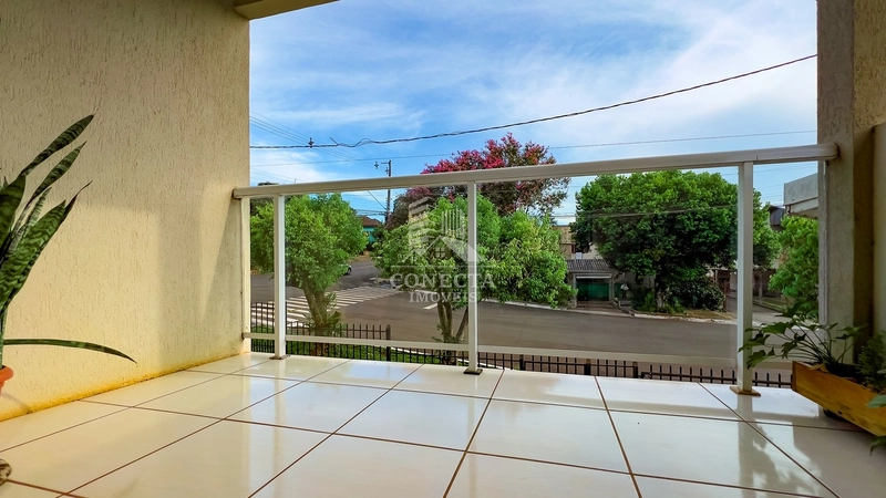 Casa de esquina a venda no Centro próximo ao Hospital Vida e Saúde: 6ª foto da galeria de imagens do imóvel