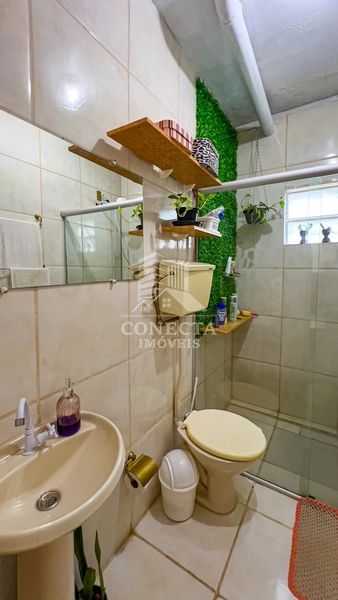 Casa de esquina a venda no Centro próximo ao Hospital Vida e Saúde: 12ª foto da galeria de imagens do imóvel