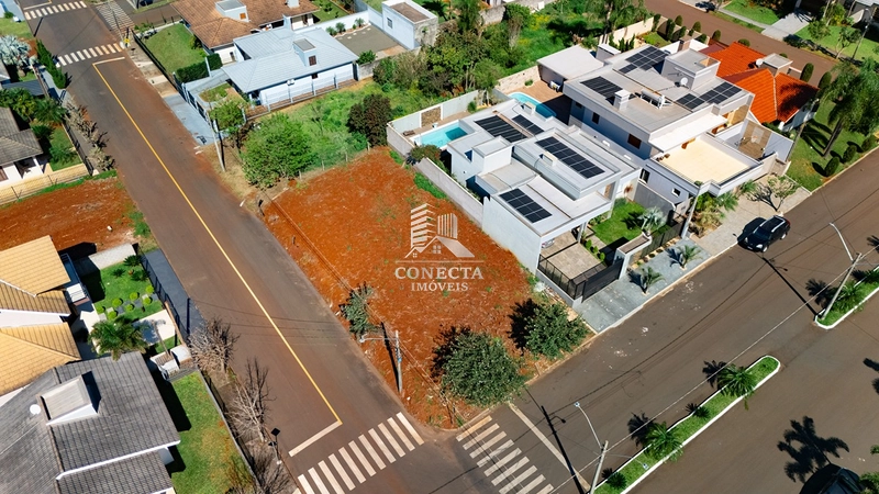 Lote de Esquina a venda: 2ª foto da galeria de imagens do imóvel