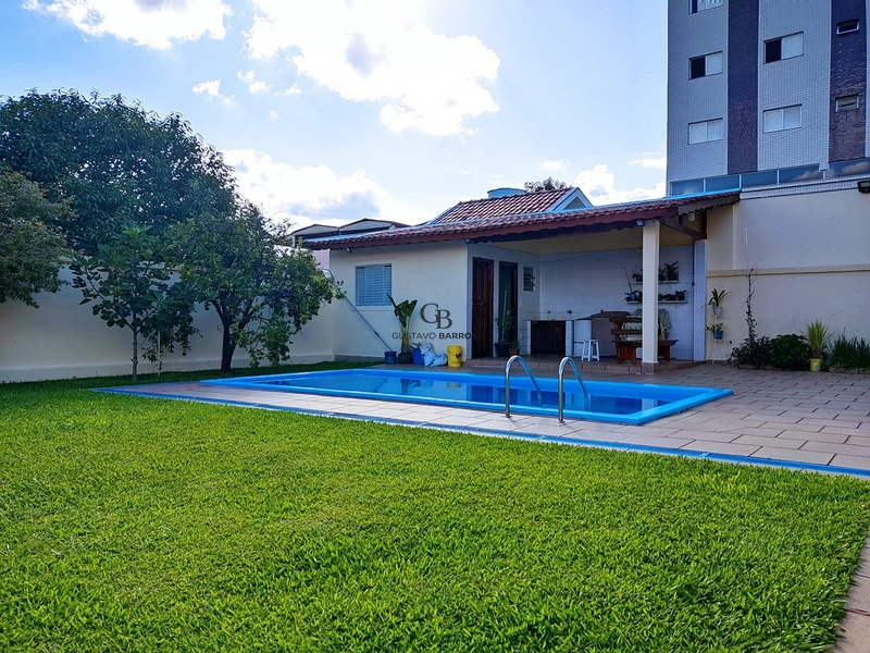 Casa Térrea 4 Quartos à Venda no Jardim dos Estados – 379m² com Piscina e Edícula | Poços de Caldas: 3ª foto da galeria de imagens do imóvel