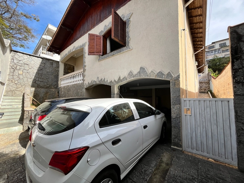 Casa 3 Quartos à Venda no Jardim São Paulo – 167m² com Edícula e Garagem para 4 Carros | Poços de Caldas: 34ª foto da galeria de imagens do imóvel