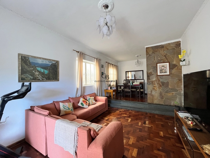 Casa 3 Quartos à Venda no Jardim São Paulo – 167m² com Edícula e Garagem para 4 Carros | Poços de Caldas: 5ª foto da galeria de imagens do imóvel