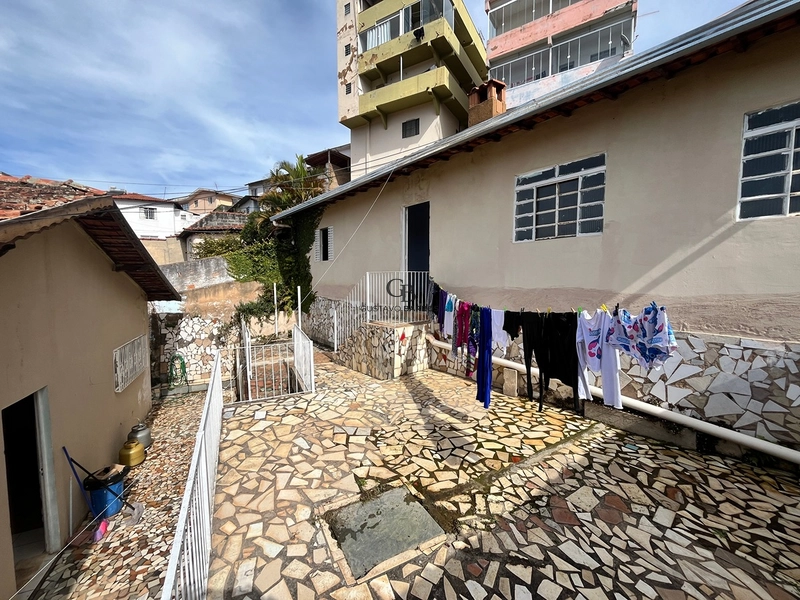Casa 3 Quartos à Venda no Jardim São Paulo – 167m² com Edícula e Garagem para 4 Carros | Poços de Caldas: 29ª foto da galeria de imagens do imóvel