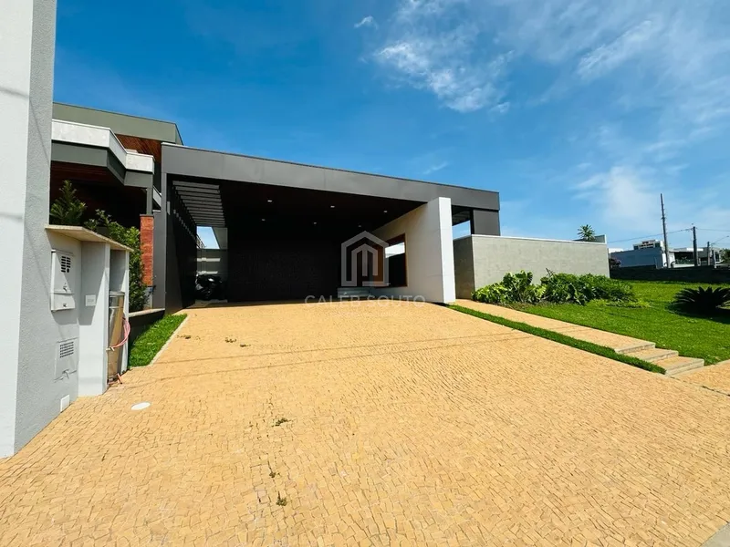 Casa com 4 suítes e piscina no Condomínio Portal dos Nobres-Marília-SP: 2ª foto da galeria de imagens do imóvel