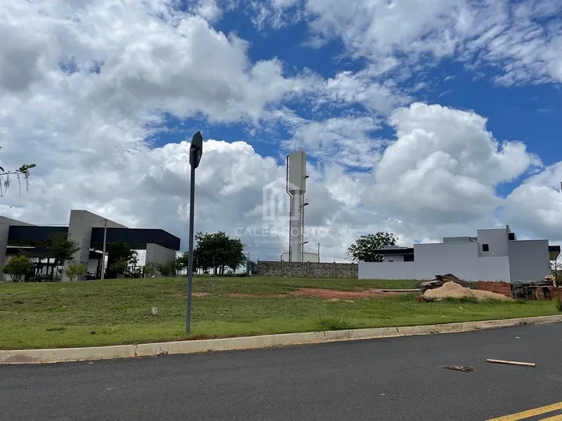 Terreno à Venda no Condomínio Verana Parque Alvorada – Marília/SP: 3ª foto da galeria de imagens do imóvel