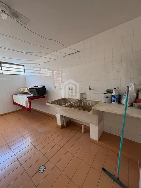 Casa com 6 quartos a venda no Jd. Maria Izabel em Marília-SP. : 25ª foto da galeria de imagens do imóvel