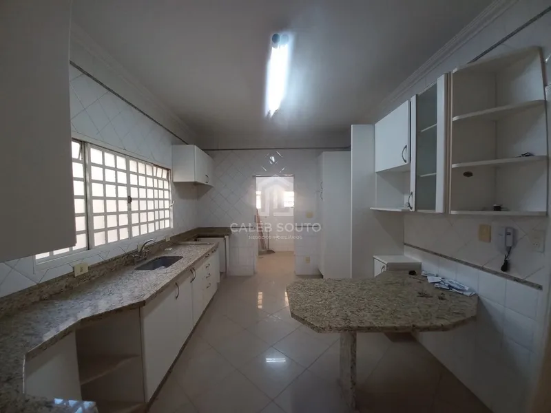 Casa com pisicna no Jd Aquarios em Marilia / Sp: 18ª foto da galeria de imagens do imóvel