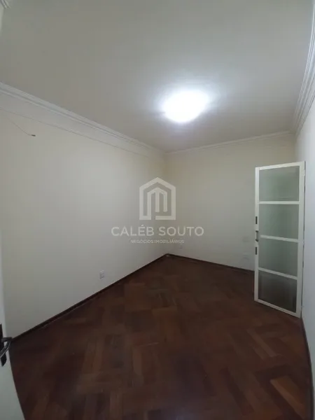 Casa com pisicna no Jd Aquarios em Marilia / Sp: 10ª foto da galeria de imagens do imóvel