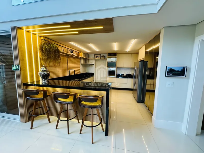 Mansão de luxo com 4 suítes, piscina e lago condomínio Green Valley: 23ª foto da galeria de imagens do imóvel